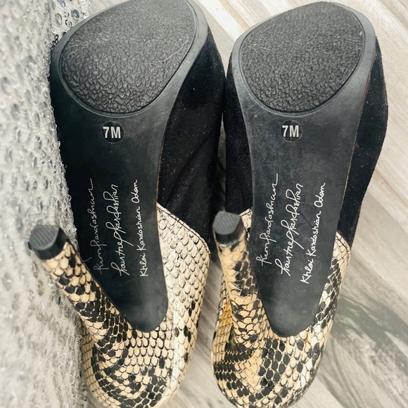Kardashian Kollection High Heels - Picture 3 of 5